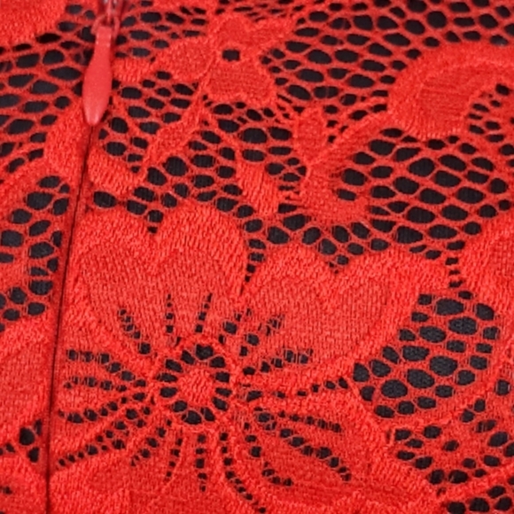 Elegant Red Dress - Picture 7 of 10